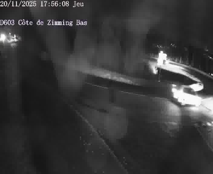 <h2>Webcam sur la D603 située dans la Côté de Zimming-bas, dans le virage en demi-tour, à la jonction avec la D74</h2>