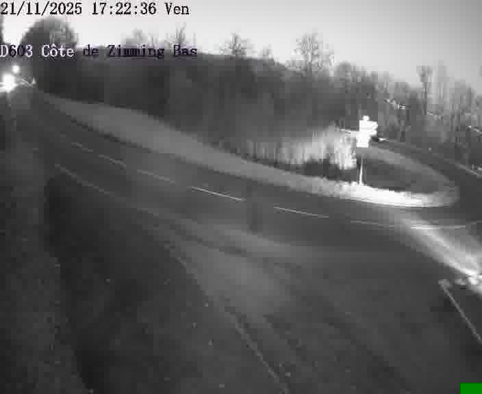 <h2>Webcam sur la D603 située dans la Côté de Zimming-bas, dans le virage en demi-tour, à la jonction avec la D74</h2>