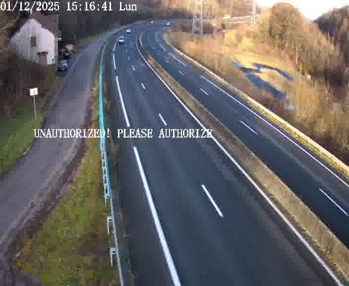 <h2>Webcam sur la D910 située dans la Côte des 4 vents. Vue orientée vers le bas, vers Saint-Avold.</h2>