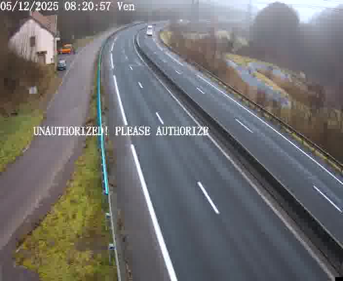 <h2>Webcam sur la D910 située dans la Côte des 4 vents. Vue orientée vers le bas, vers Saint-Avold.</h2>