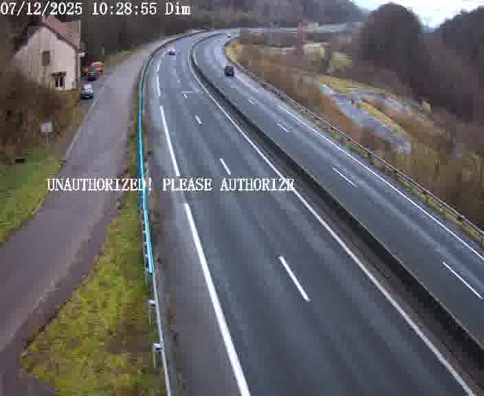 <h2>Webcam sur la D910 située dans la Côte des 4 vents. Vue orientée vers le bas, vers Saint-Avold.</h2>