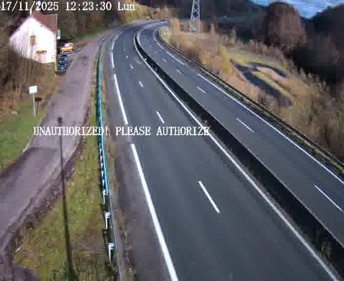 <h2>Webcam sur la D910 située dans la Côte des 4 vents. Vue orientée vers le bas, vers Saint-Avold.</h2>