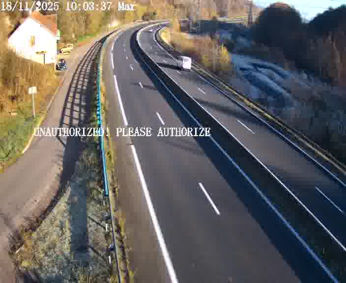 <h2>Webcam sur la D910 située dans la Côte des 4 vents. Vue orientée vers le bas, vers Saint-Avold.</h2>