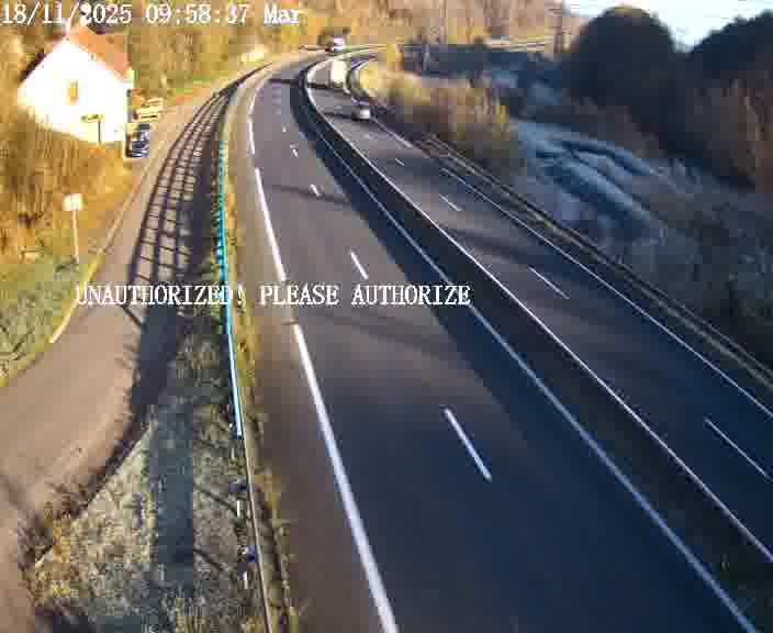 <h2>Webcam sur la D910 située dans la Côte des 4 vents. Vue orientée vers le bas, vers Saint-Avold.</h2>