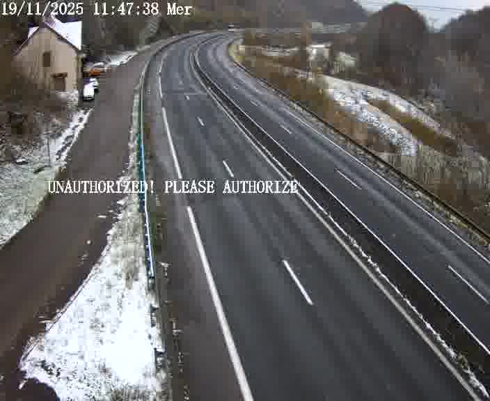 <h2>Webcam sur la D910 située dans la Côte des 4 vents. Vue orientée vers le bas, vers Saint-Avold.</h2>