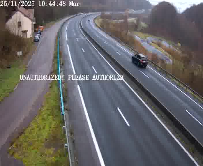 <h2>Webcam sur la D910 située dans la Côte des 4 vents. Vue orientée vers le bas, vers Saint-Avold.</h2>