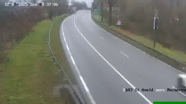 <h2>Webcam sur la D603 située à proximité de Saint-Avold. Vue orientée vers Macheren.</h2>