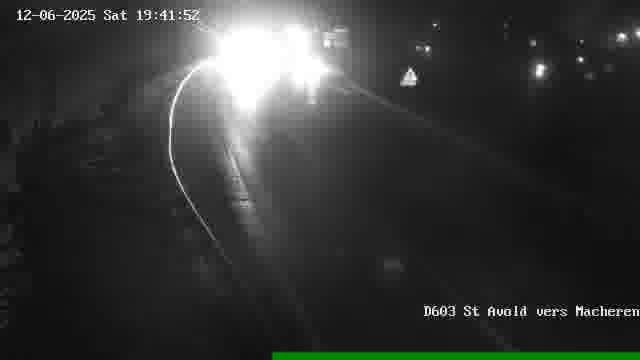 <h2>Webcam sur la D603 située à proximité de Saint-Avold. Vue orientée vers Macheren.</h2>