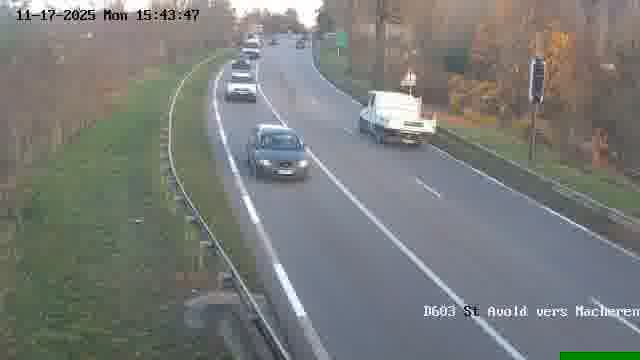 <h2>Webcam sur la D603 située à proximité de Saint-Avold. Vue orientée vers Macheren.</h2>