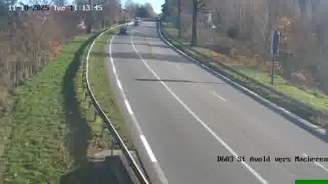 <h2>Webcam sur la D603 située à proximité de Saint-Avold. Vue orientée vers Macheren.</h2>