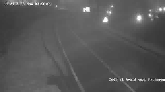 <h2>Webcam sur la D603 située à proximité de Saint-Avold. Vue orientée vers Macheren.</h2>