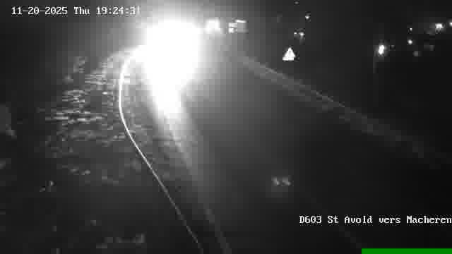 <h2>Webcam sur la D603 située à proximité de Saint-Avold. Vue orientée vers Macheren.</h2>