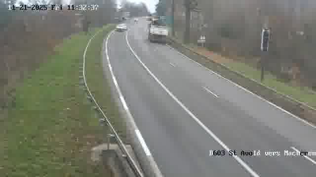 <h2>Webcam sur la D603 située à proximité de Saint-Avold. Vue orientée vers Macheren.</h2>