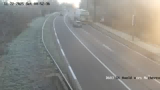 <h2>Webcam sur la D603 située à proximité de Saint-Avold. Vue orientée vers Macheren.</h2>