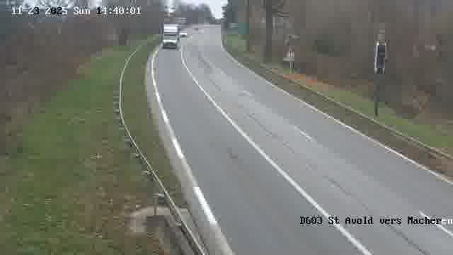 <h2>Webcam sur la D603 située à proximité de Saint-Avold. Vue orientée vers Macheren.</h2>