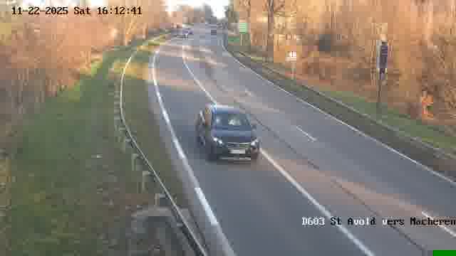 <h2>Webcam sur la D603 située à proximité de Saint-Avold. Vue orientée vers Macheren.</h2>