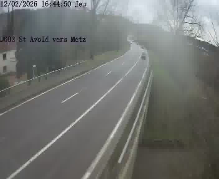 <h2>Clone of Webcam sur la D603 située à proximité de Saint-Avold. Vue orientée vers Metz</h2>