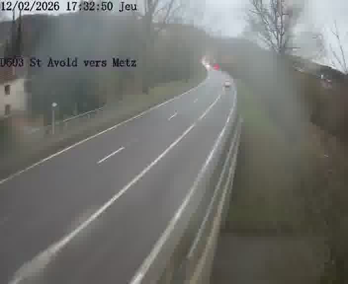 <h2>Clone of Webcam sur la D603 située à proximité de Saint-Avold. Vue orientée vers Metz</h2>