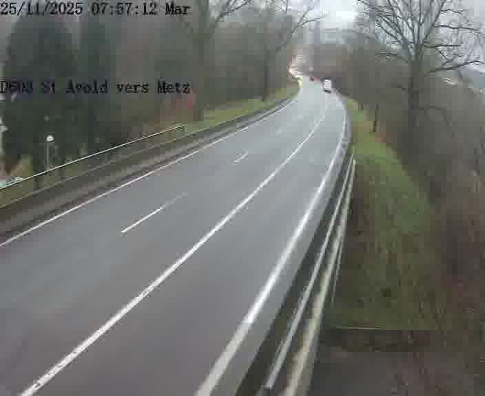 <h2>Clone of Webcam sur la D603 située à proximité de Saint-Avold. Vue orientée vers Metz</h2>