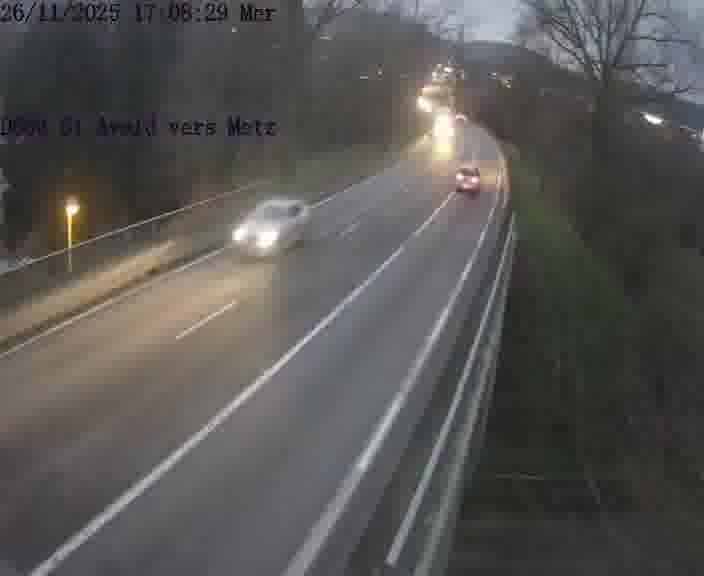 <h2>Clone of Webcam sur la D603 située à proximité de Saint-Avold. Vue orientée vers Metz</h2>