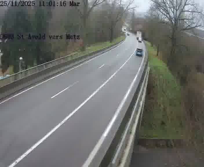 <h2>Clone of Webcam sur la D603 située à proximité de Saint-Avold. Vue orientée vers Metz</h2>