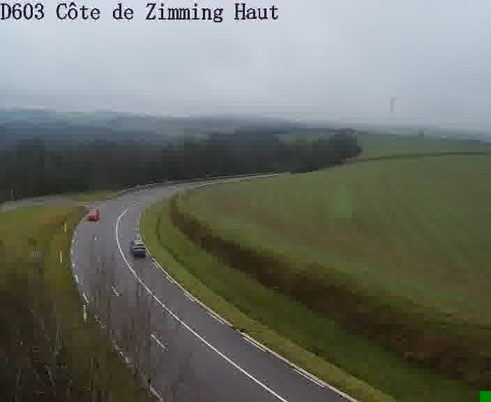 <h2>Webcam sur la D603 située en haut de la Côte de Zimming. Vue orientée vers Saint-Avold.</h2>