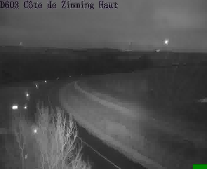 <h2>Webcam sur la D603 située en haut de la Côte de Zimming. Vue orientée vers Saint-Avold.</h2>