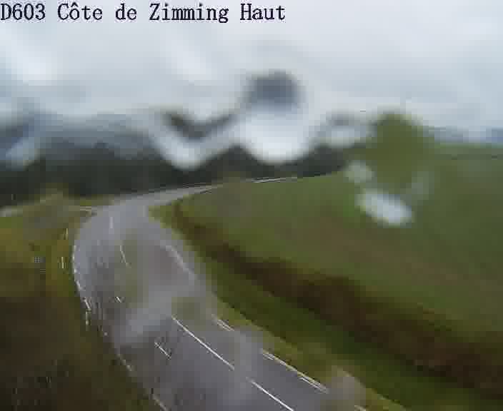 <h2>Webcam sur la D603 située en haut de la Côte de Zimming. Vue orientée vers Saint-Avold.</h2>