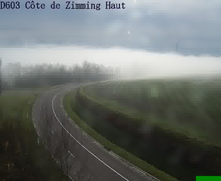 <h2>Webcam sur la D603 située en haut de la Côte de Zimming. Vue orientée vers Saint-Avold.</h2>