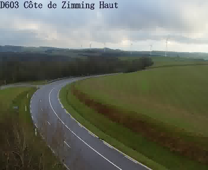 <h2>Webcam sur la D603 située en haut de la Côte de Zimming. Vue orientée vers Saint-Avold.</h2>