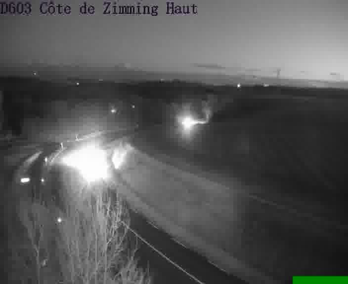 <h2>Webcam sur la D603 située en haut de la Côte de Zimming. Vue orientée vers Saint-Avold.</h2>