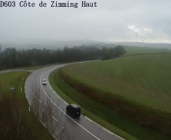 <h2>Webcam sur la D603 située en haut de la Côte de Zimming. Vue orientée vers Saint-Avold.</h2>