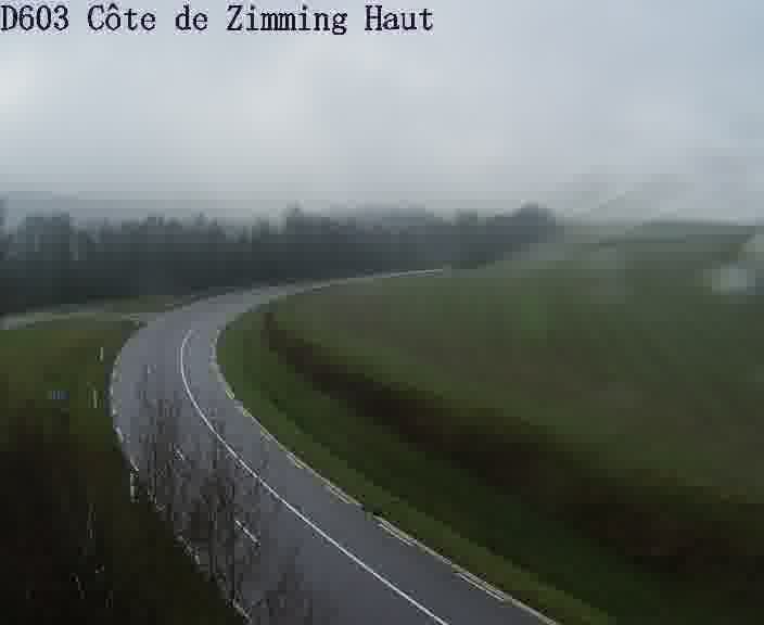 <h2>Webcam sur la D603 située en haut de la Côte de Zimming. Vue orientée vers Saint-Avold.</h2>