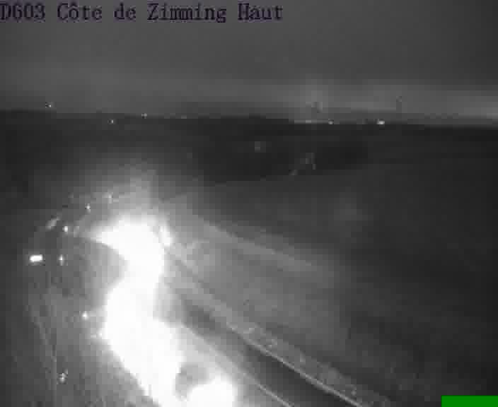 <h2>Webcam sur la D603 située en haut de la Côte de Zimming. Vue orientée vers Saint-Avold.</h2>