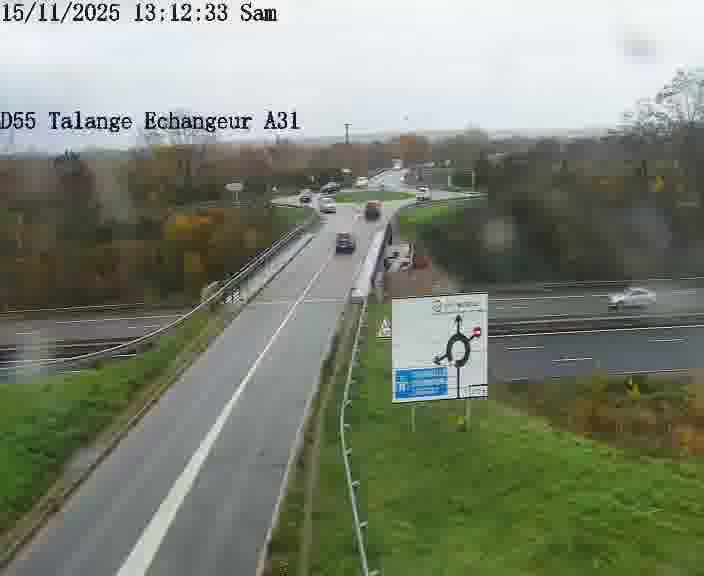 Webcam sur la D55 à Talange au niveau du pont surplombant l'A31 (sens droite-gauche vers Luxembourg). Vue orientée vers Ay-sur-Moselle.