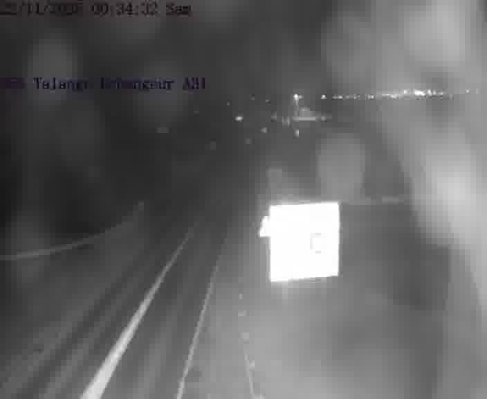 Webcam sur la D55 à Talange au niveau du pont surplombant l'A31 (sens droite-gauche vers Luxembourg). Vue orientée vers Ay-sur-Moselle.