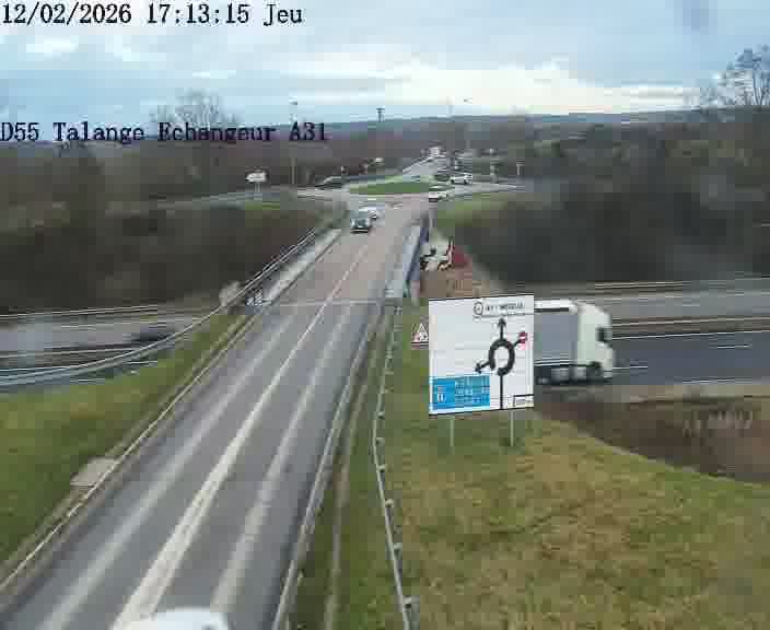 <h2>Webcam sur la D55 à Talange au niveau du pont surplombant l'A31 (sens droite-gauche vers Luxembourg). Vue orientée vers Ay-sur-Moselle.</h2>