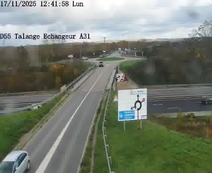 <h2>Webcam sur la D55 à Talange au niveau du pont surplombant l'A31 (sens droite-gauche vers Luxembourg). Vue orientée vers Ay-sur-Moselle.</h2>