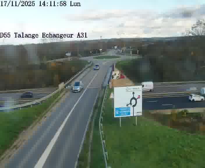 <h2>Webcam sur la D55 à Talange au niveau du pont surplombant l'A31 (sens droite-gauche vers Luxembourg). Vue orientée vers Ay-sur-Moselle.</h2>
