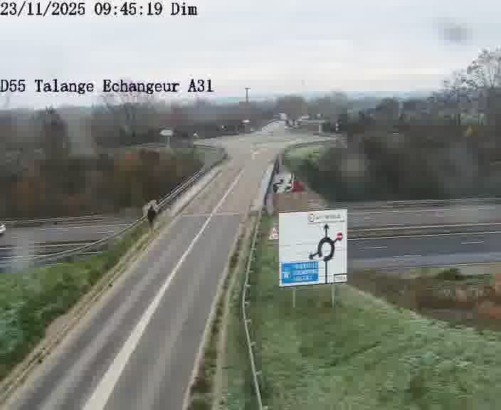 <h2>Webcam sur la D55 à Talange au niveau du pont surplombant l'A31 (sens droite-gauche vers Luxembourg). Vue orientée vers Ay-sur-Moselle.</h2>