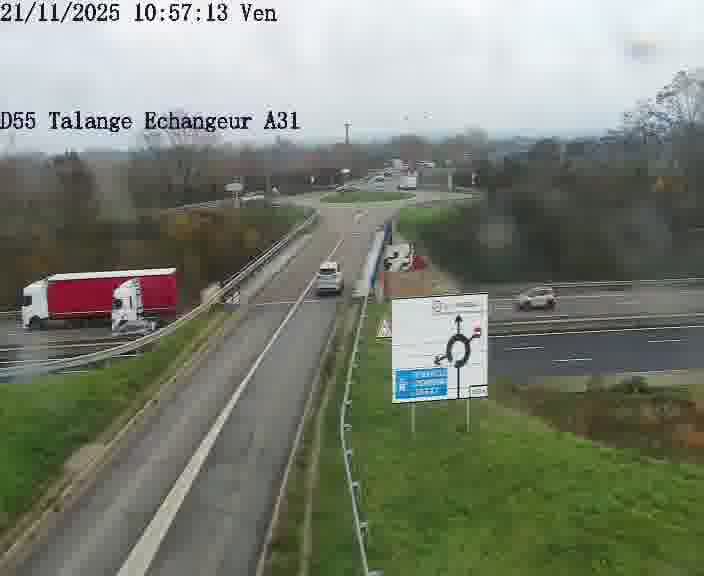 <h2>Webcam sur la D55 à Talange au niveau du pont surplombant l'A31 (sens droite-gauche vers Luxembourg). Vue orientée vers Ay-sur-Moselle.</h2>