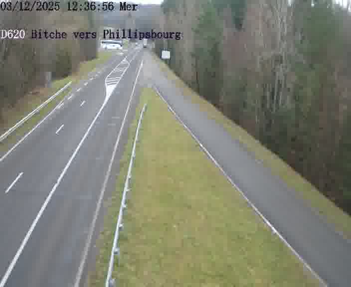 <h2>Webcam sur la D620, sur le contournement de Bitche. Vue orientée vers Philippsbourg</h2>