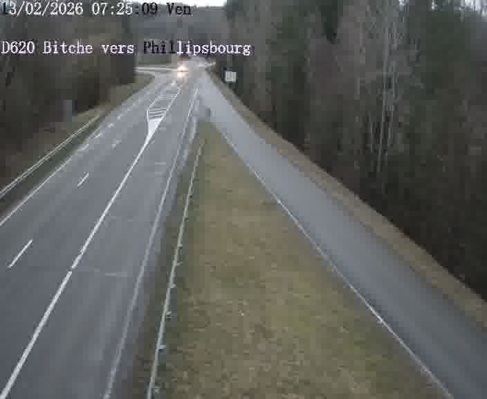 <h2>Webcam sur la D620, sur le contournement de Bitche. Vue orientée vers Philippsbourg</h2>