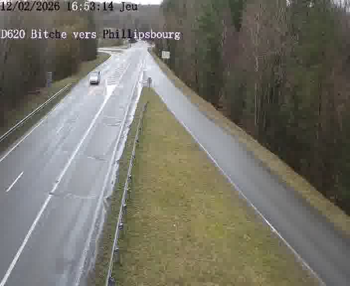 <h2>Webcam sur la D620, sur le contournement de Bitche. Vue orientée vers Philippsbourg</h2>