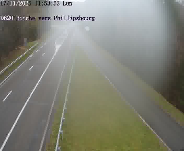 <h2>Webcam sur la D620, sur le contournement de Bitche. Vue orientée vers Philippsbourg</h2>