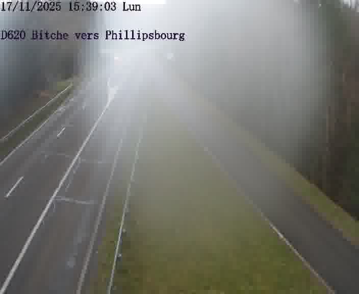 <h2>Webcam sur la D620, sur le contournement de Bitche. Vue orientée vers Philippsbourg</h2>