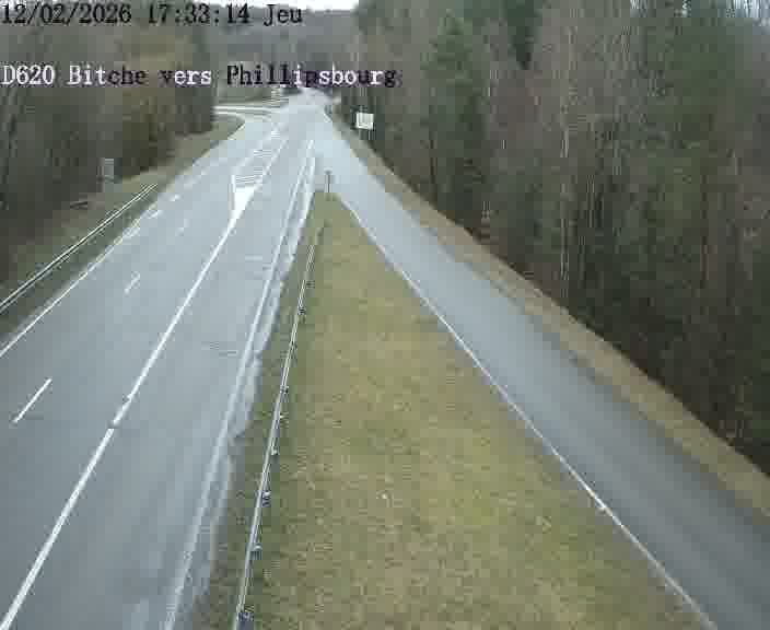 <h2>Webcam sur la D620, sur le contournement de Bitche. Vue orientée vers Philippsbourg</h2>