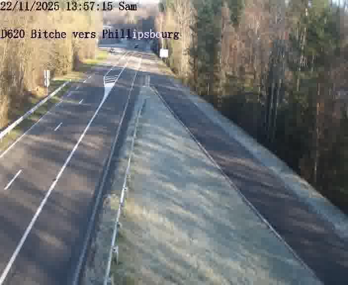 <h2>Webcam sur la D620, sur le contournement de Bitche. Vue orientée vers Philippsbourg</h2>