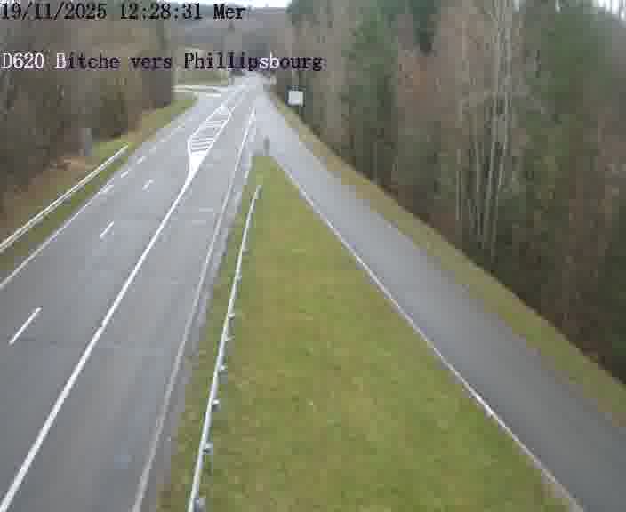 <h2>Webcam sur la D620, sur le contournement de Bitche. Vue orientée vers Philippsbourg</h2>