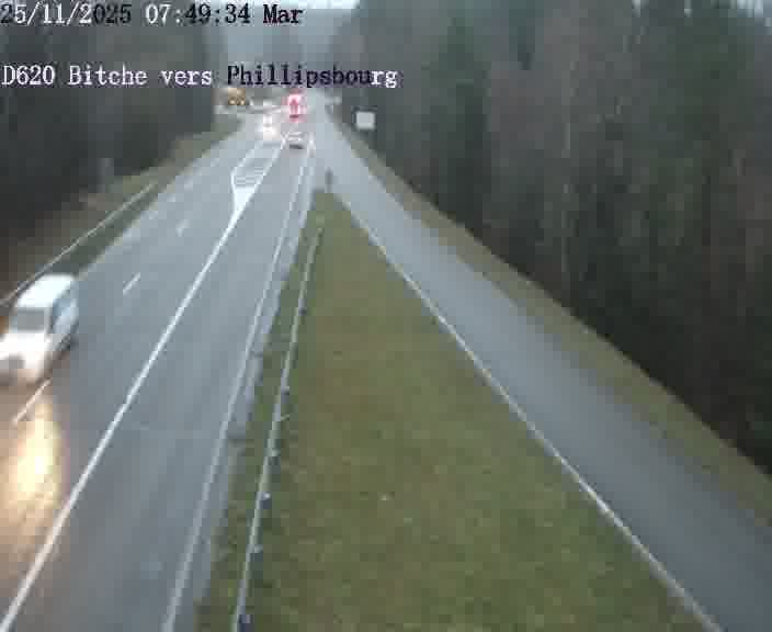 <h2>Webcam sur la D620, sur le contournement de Bitche. Vue orientée vers Philippsbourg</h2>